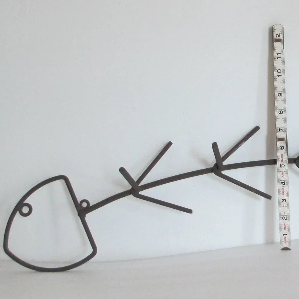 RUSTIC WROUGHT IRON COAT HOOK WALL RACK